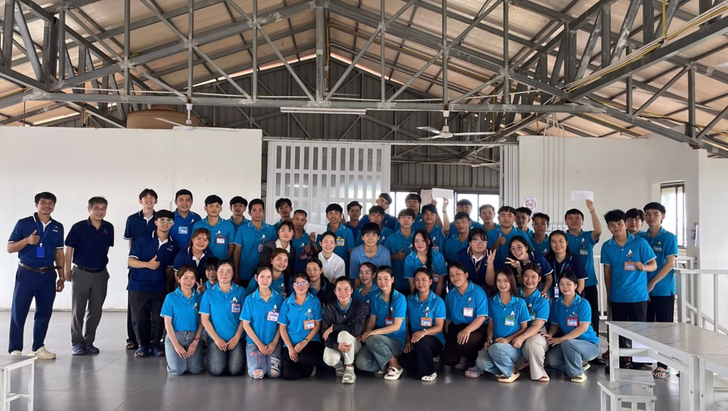 研修生の集合写真